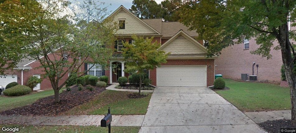 Find Your PERFECT PIECE at This Charming Home in Peachtree Corners!